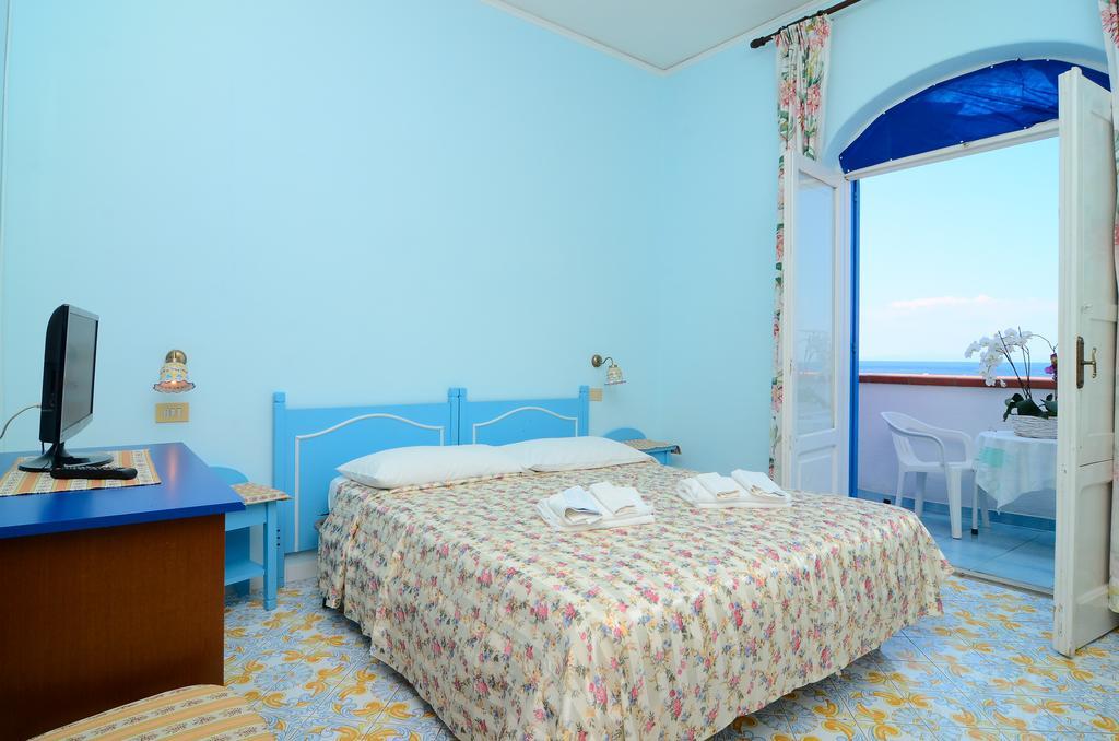 Hotel Terme Marina Lacco Ameno  Ngoại thất bức ảnh